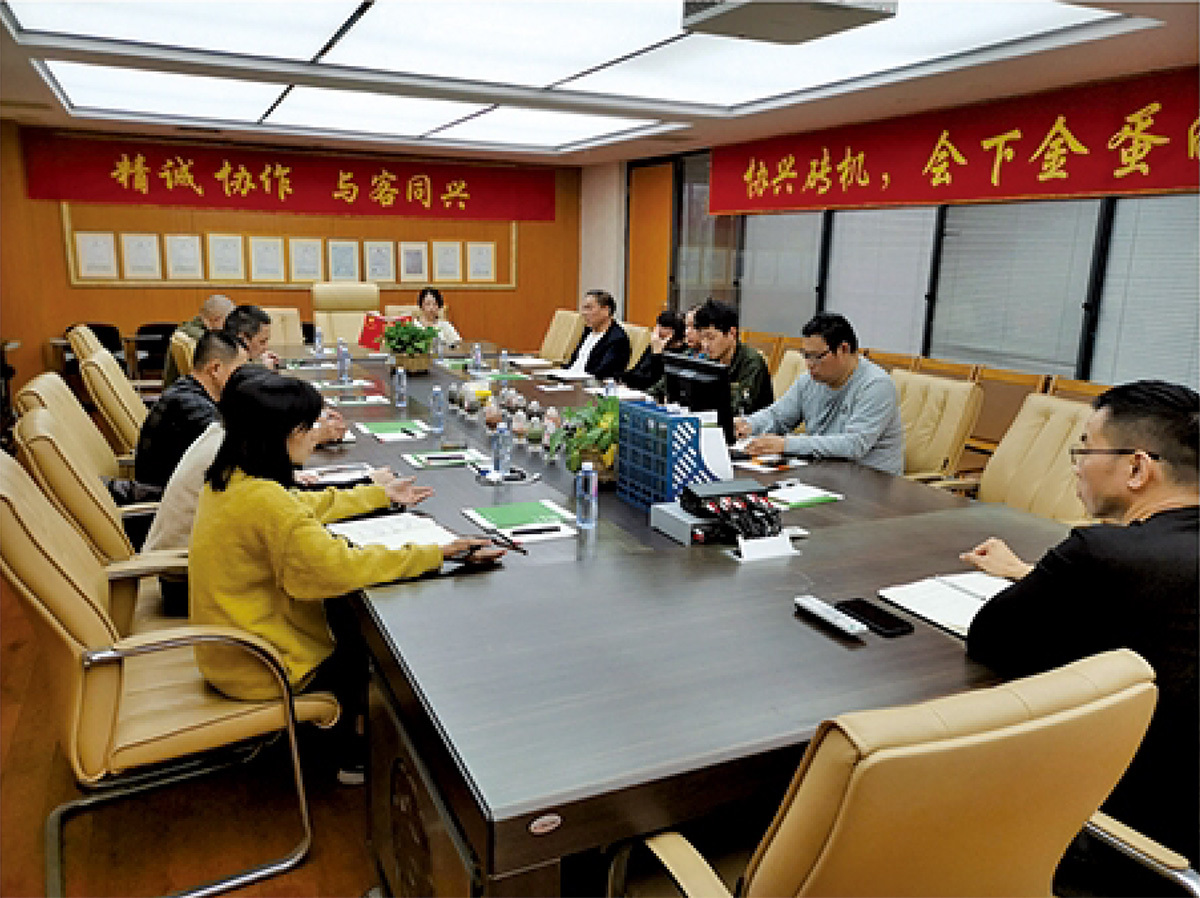 協興(xing)機械(xie)追求(qiu)更好(hao)和更(geng)優秀(xiu)